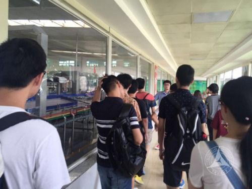 经管学部师生参观北京汇源饮料食品集团
